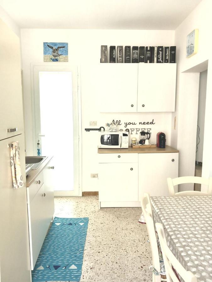 Zisas Apartment Палермо Екстериор снимка