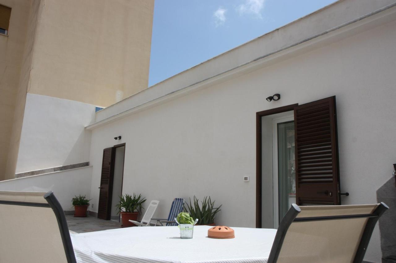 Zisas Apartment Палермо Екстериор снимка
