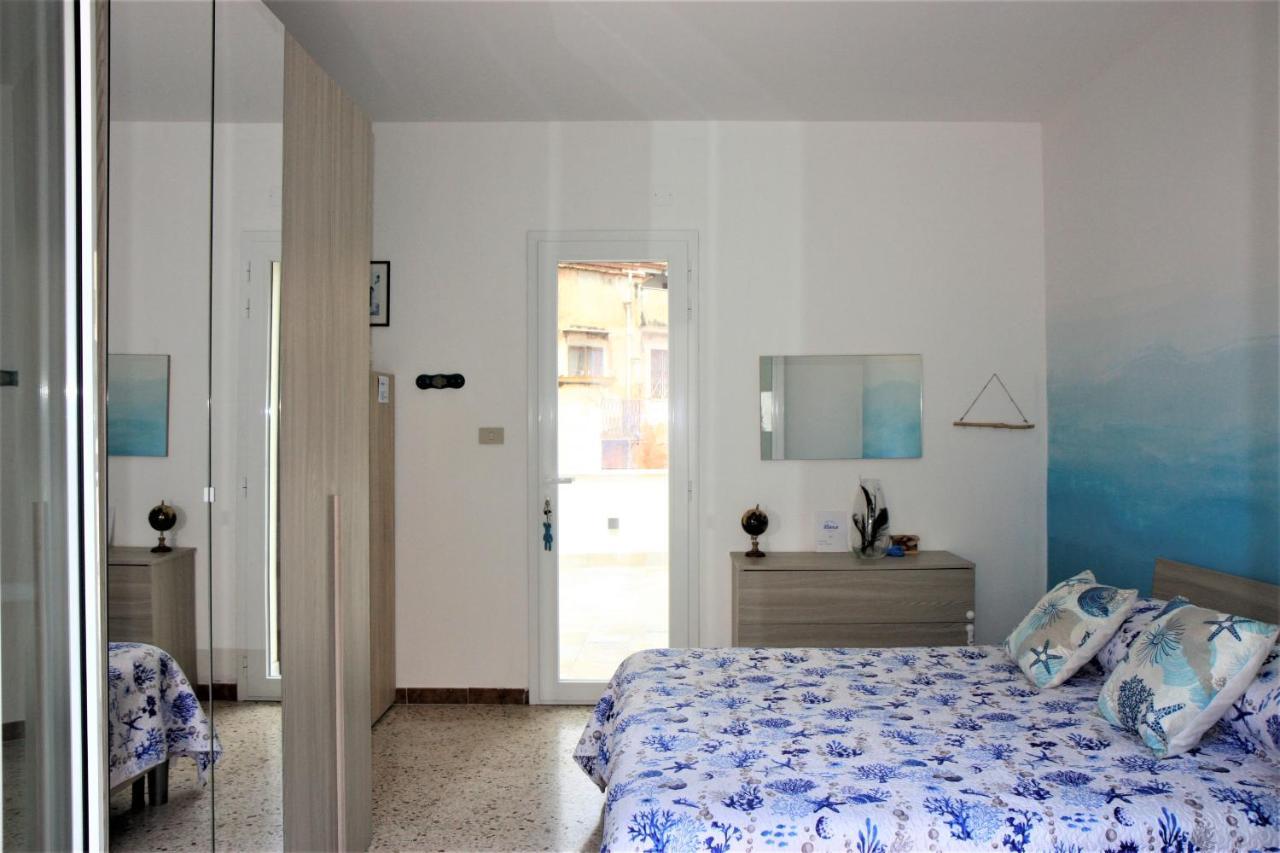 Zisas Apartment Палермо Екстериор снимка